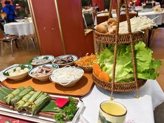 -刘姐啤酒鱼民族演艺餐厅(西街总店)
