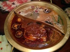 -重庆爽翻天老火锅(临平万达广场店)