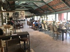 -喜洲吧·江畔老船厂·庭院餐厅(喜临院店)