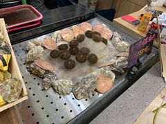 加拿大活体海胆-HIHE Bistro·Oyster Bar(华熙live店)