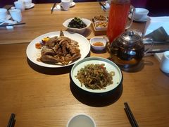 -隔壁老王·家常云南菜(花巷店)