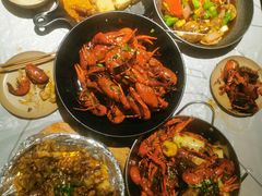 -巴厘龙虾·榜首油焖大虾(音乐学院·沿江酒馆店)