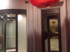 门面-凤冠假日酒店自助餐