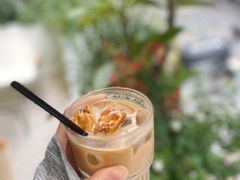 -逗号咖啡(信义荔山公馆店)