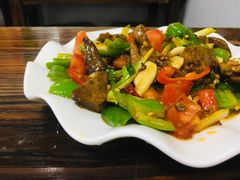 -亚忠小吃店(曾厝垵店)