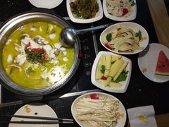藤椒口味-严厨老坛酸菜鱼(吴江万宝店)