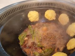 -哈尔滨烧烤·山河村铁锅炖(交大店)