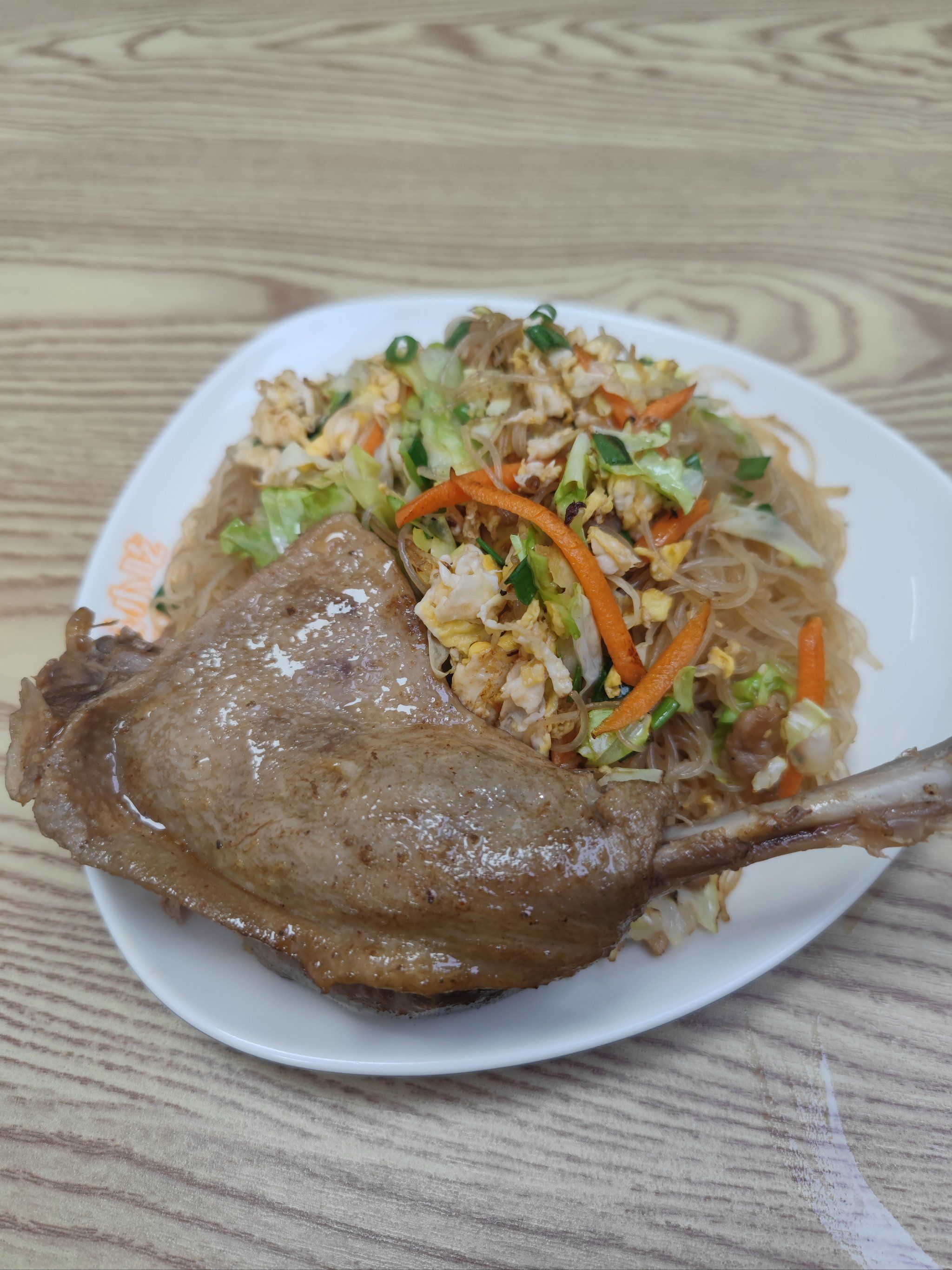 炒粉鸭腿大满足