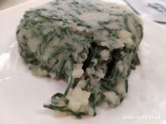 土豆泥拌沙葱-那达慕蒙古风味酒楼
