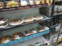 -全家便利店(虹桥路四店)