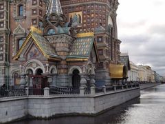 -滴血救世主教堂