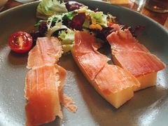 意大利风干火腿配蜜瓜-秀·爱尔兰餐吧(上海路店)