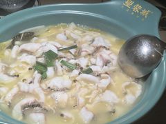 -望蓉城·古法酸菜鱼·川小馆(金桥国际店)