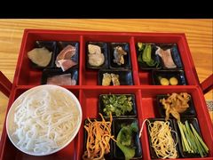 -勺子米线·云南传统小吃市集(四方街店)