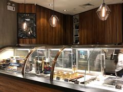 面包甜点陈列柜-Awfully Chocolate(来福士广场店)
