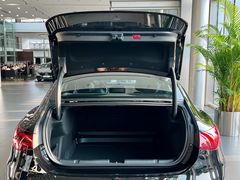 -天津波士信达奔驰4S店(卫津南路店)