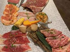 -山川小町·极番烧肉(新地假日广场店)