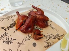 玻璃皮润烧乳鸽-大树餐厅(环球港店)