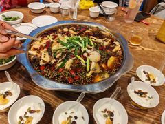 -乡土特色.冷锅鱼.牦牛肉汤锅