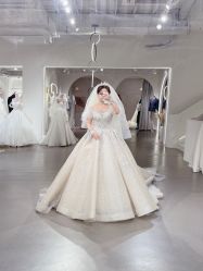 -艾米丽婚纱礼服