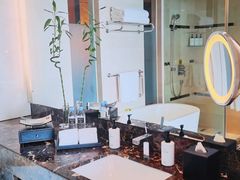 -青岛海尔洲际酒店