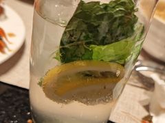 -东方红海鲜百汇(国际大厦店)