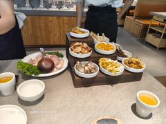 -菌自在·云南野生菌火锅(长安万达店)