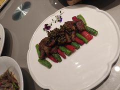 -鸿星花园酒家(银亿家园店)