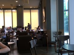 -星巴克臻选(深圳龙华红山天虹店)
