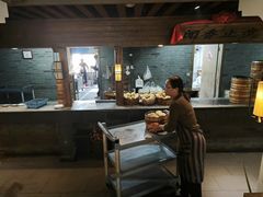 -红灯笼大酒楼(通湖路店)