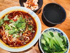 -兵哥豌豆面(雅颂居店)