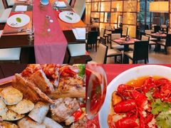 -成都保利公园皇冠假日酒店(熊猫基地店)