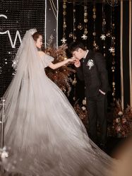 -红丝高端婚礼中心(旗舰店)