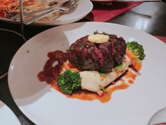 -WOLFGANG PUCK KITCHEN & BAR(迪士尼小镇店)