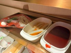 -海底捞火锅(新松江路生日主题店)