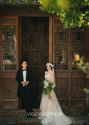 -雪中彩影婚纱摄影·微光艺术中心