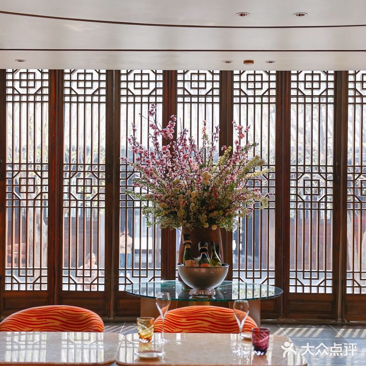 还得是成都！首家LV餐厅，下午茶上新啦～