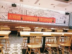 大堂-李子坝梁山鸡(北碚万达五鸡哥店)