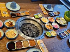 -明洞阿姨·韩式酱蟹烤肉·创意料理(三元桥店)