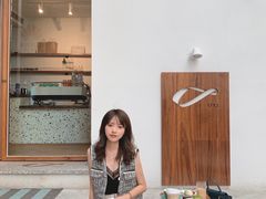 -Line 咖啡(石厦花园店)