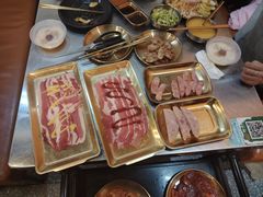 -胡悦里韩式烤肉(芝罘万达广场店)