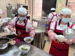 -黄金娣米线(盛邦老店)