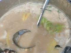-四季喧黔味豆米火锅(万达广场店)