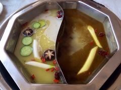 鸳鸯锅底-渝利重庆火锅