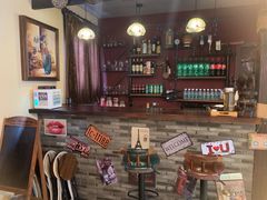 -小草屋轰趴馆别墅派对新场团建家庭聚会