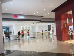 -华为授权体验店(中山公园来福士)