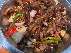 -休记光头香辣蟹干锅(绵竹店)