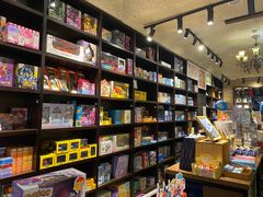 -钟书阁(松江泰晤士小镇店)