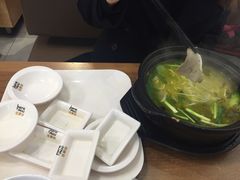 -在蒙自过桥米线