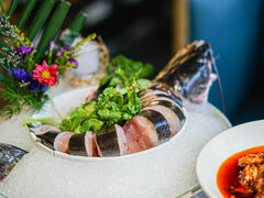 -野山舂·贵州现舂酸汤牛肉(民生路店)